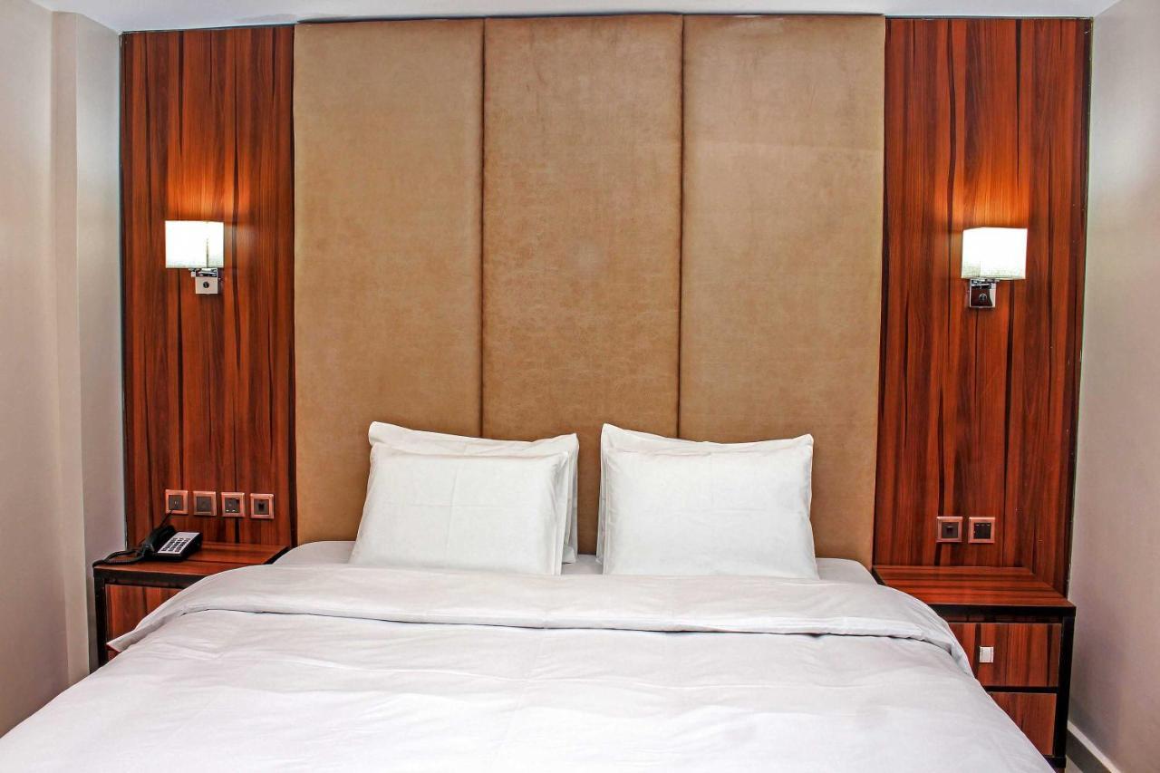 Joshesther Olive Hotel Икеджа Екстериор снимка