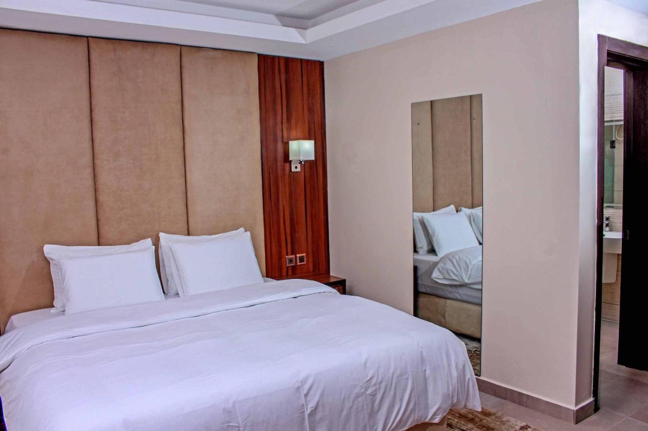 Joshesther Olive Hotel Икеджа Екстериор снимка