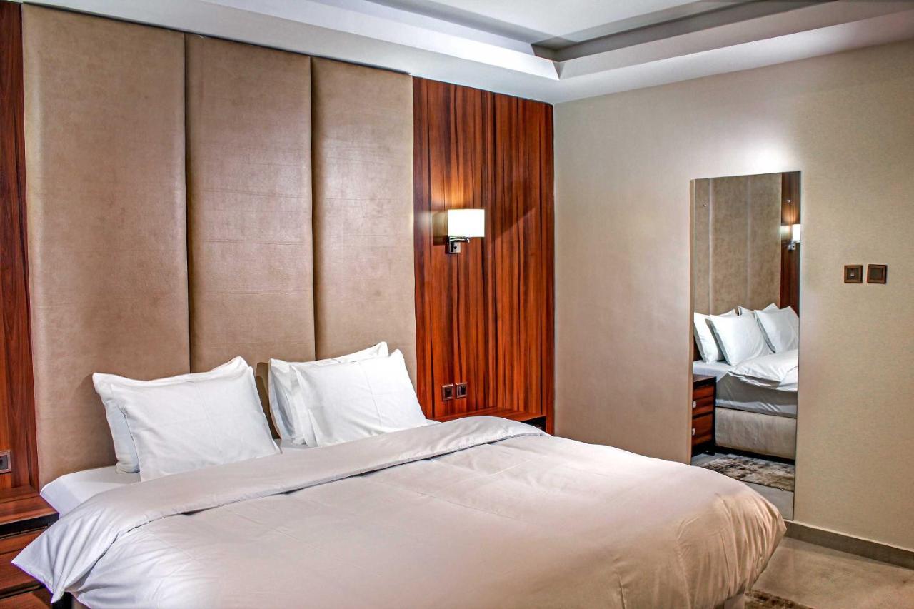 Joshesther Olive Hotel Икеджа Екстериор снимка