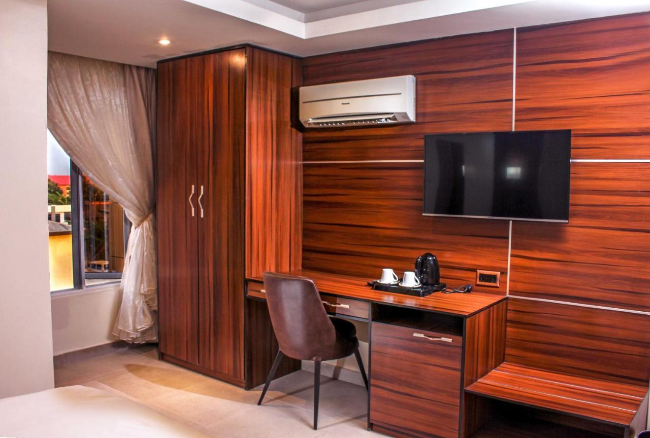 Joshesther Olive Hotel Икеджа Екстериор снимка