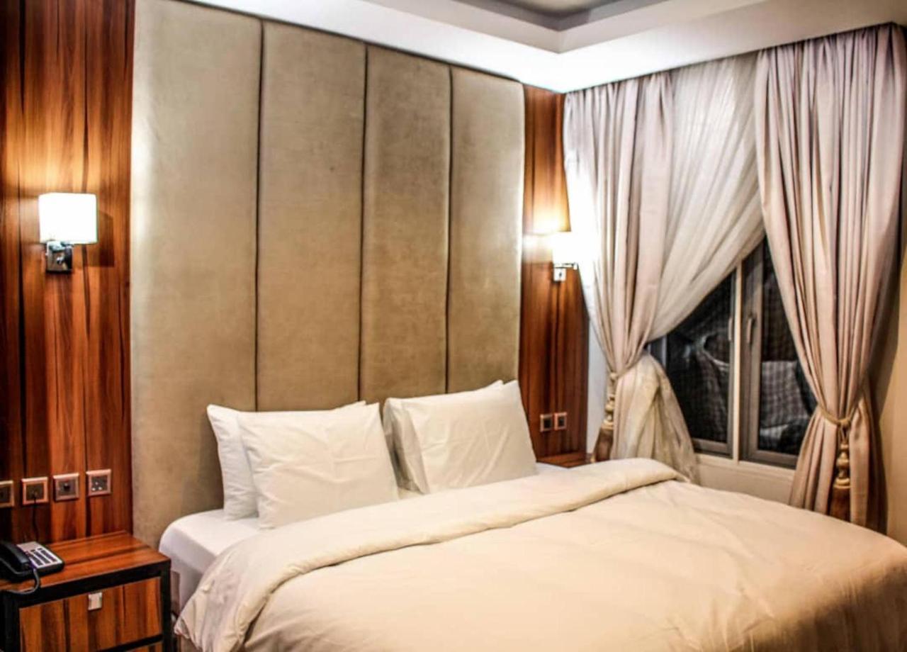 Joshesther Olive Hotel Икеджа Екстериор снимка